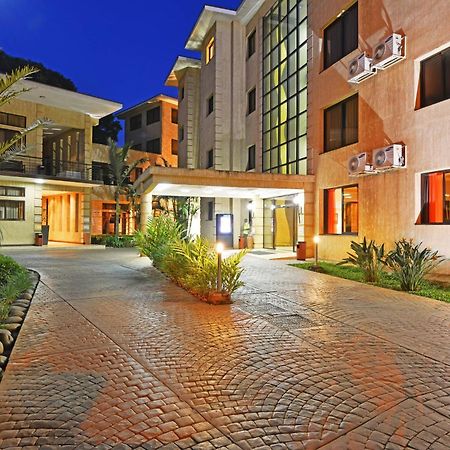 Protea Hotel By Marriott Kampala Exterior foto